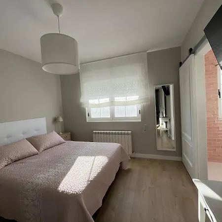 بيت للعطل Casa A La Orilla Del Valcorba *