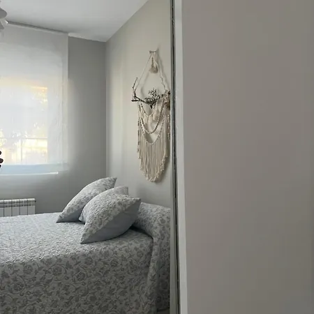 بيت للعطل Casa A La Orilla Del Valcorba