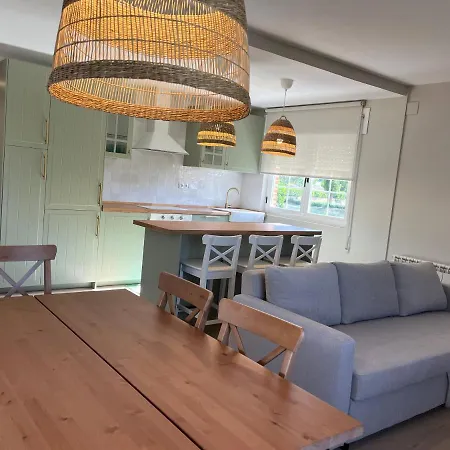 Casa A La Orilla Del Valcorba *