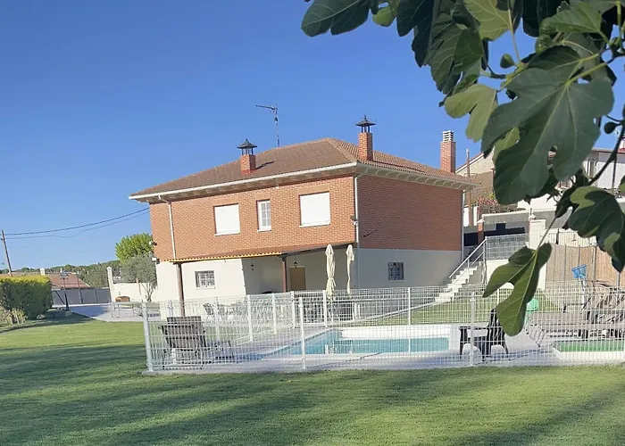 Casa A La Orilla Del Valcorba Дом отдыха Сантибаньес-де-Валькорба